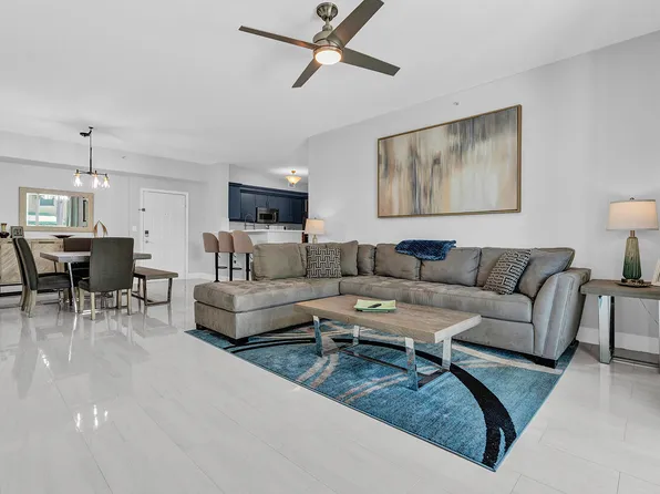 802 Windward Way, Lantana, FL