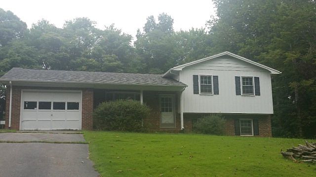 1st image of 305 Longview Dr