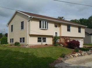 236 Grove Ave, Genoa City, WI 53128