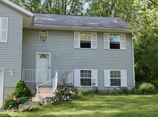 5040 Misty Creek Dr, Kalamazoo, MI 49009