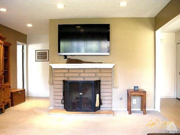 4th image of 1056 N Agusta Ave