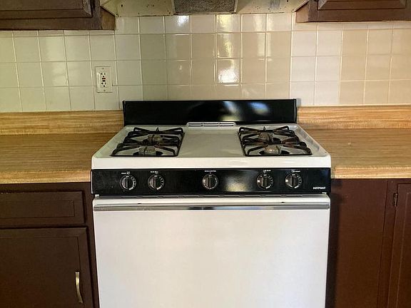 3rd image of 1925 W River Dr APT B