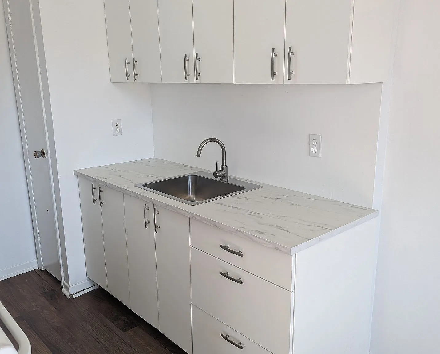 2 bed, $1,800 — Photo 2