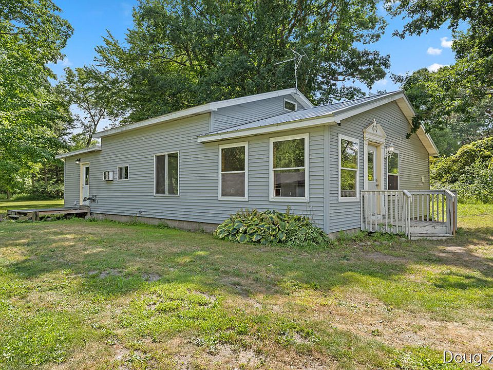 1st image of 10680-15 Mile Rd NE