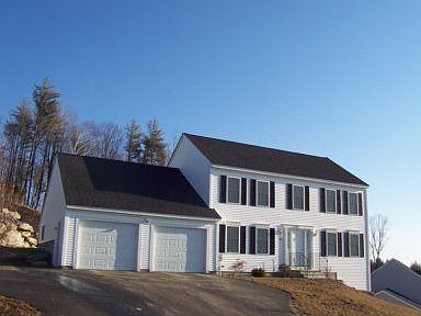 Beautiful 2005 Colonial