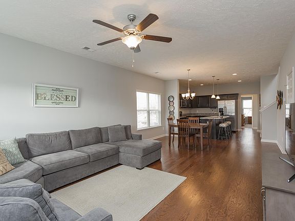 3rd image of 236 Leah Ct