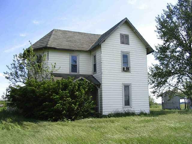 1st image of 907 W County Road 500s