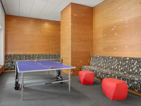 8 Spruce Street image 13 of 22