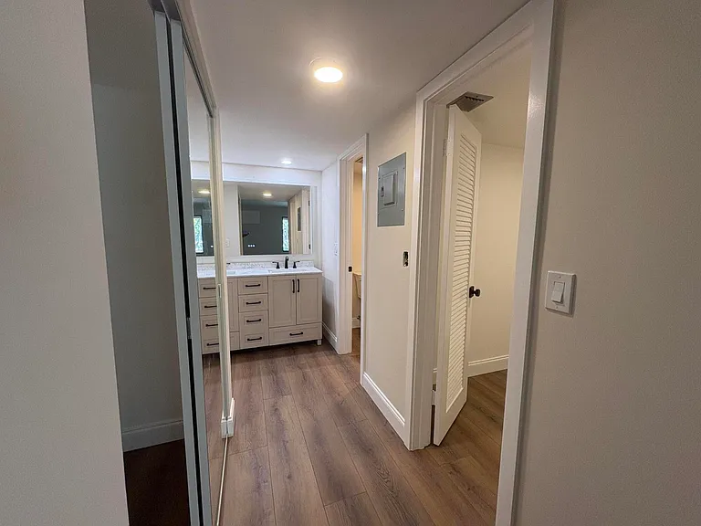 11280 Green Lake Dr #203 — Photo 15