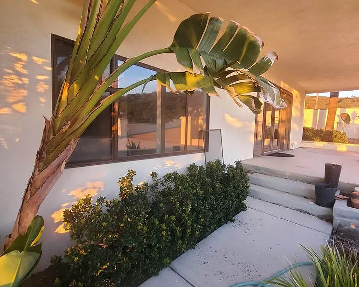 Parado Del Sol Dr — Photo 2