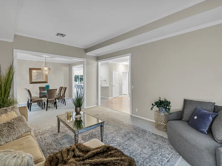 11317 S Oxford Ave — Photo 13