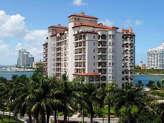 5th image of 7124 Fisher Island Drive #7124
