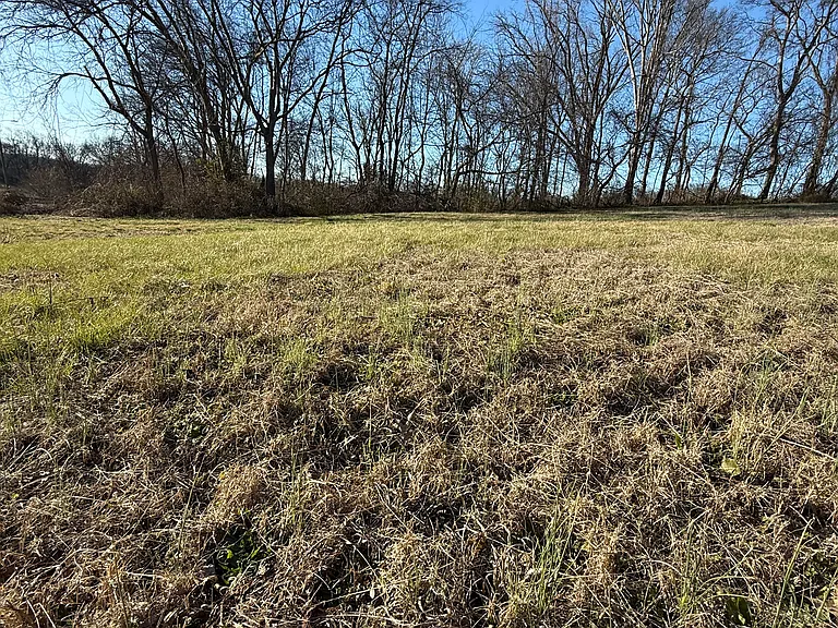 445 Southport Rd — Photo 2