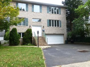 659 Gramatan Ave #2, Mount Vernon, NY 10552