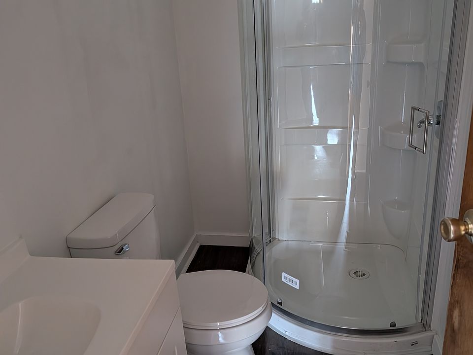 2nd image of 1490 Harrison Rd