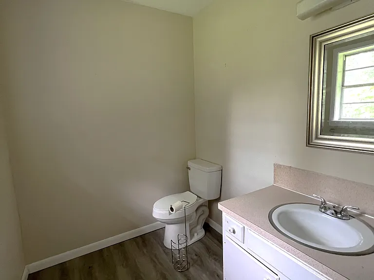 104 Francis St — Photo 12