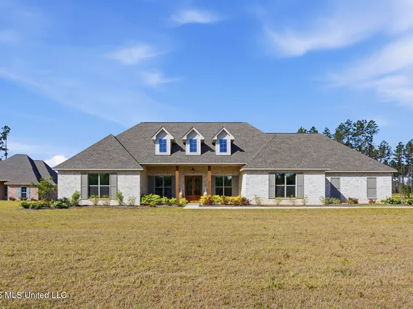230 Lost Oak Ln, Lane Brandon, MS 39047