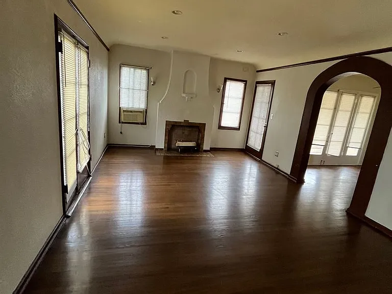 1171 Huntington Dr — Photo 14
