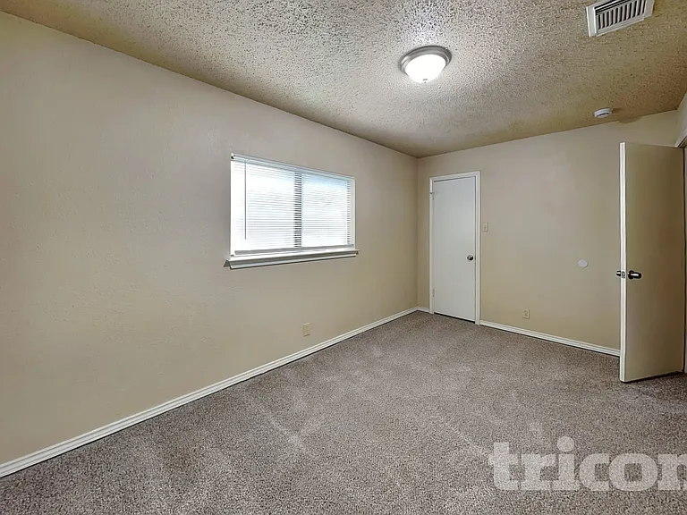 7511 Micron Dr — Photo 12