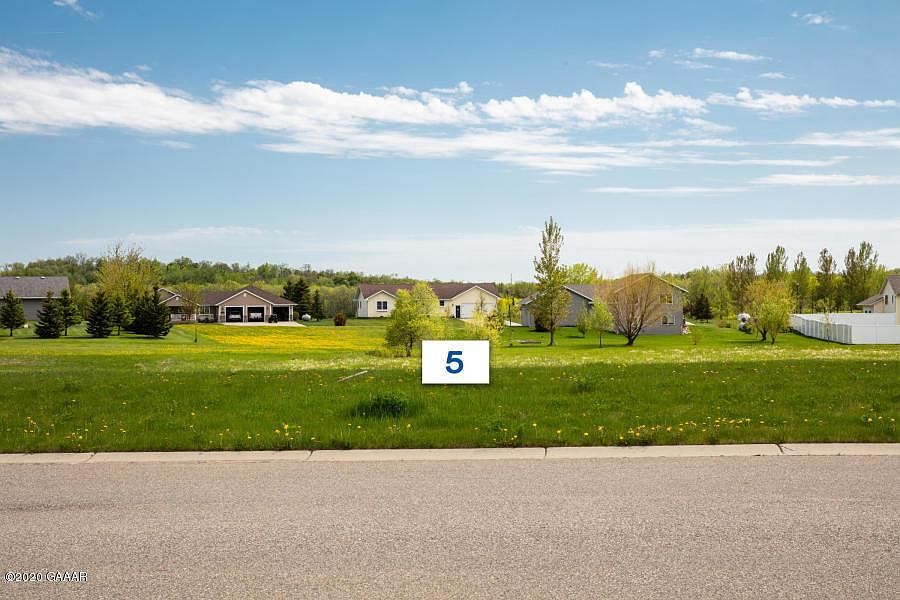 1st image of LOT 420 11th St E