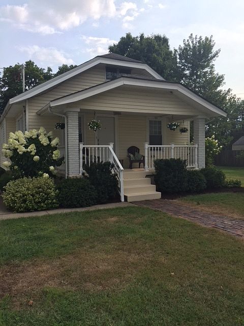 1st image of 561 Hill Ave