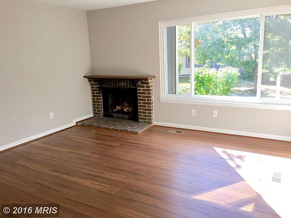 4th image of 18486 Stone Hollow Dr