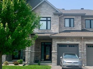 521 Bulat Ct, Ottawa, ON K2S0X6