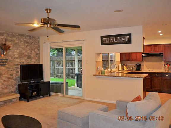 5th image of 16422 Havenhurst Dr