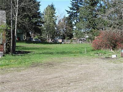 4th image of 239 170th St E