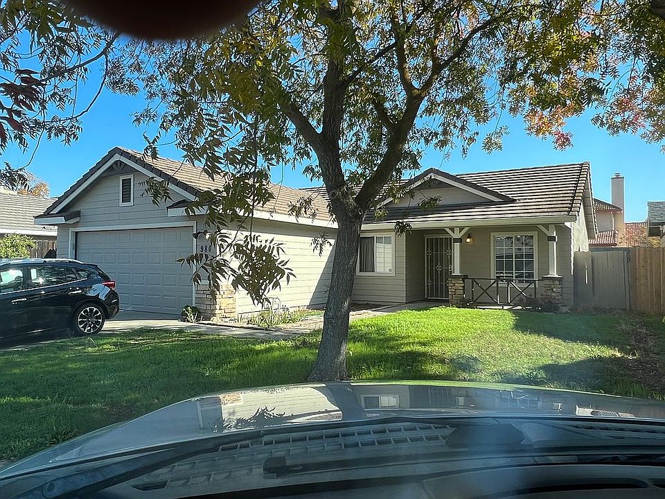 2nd image of 980 Oak Grove Rd