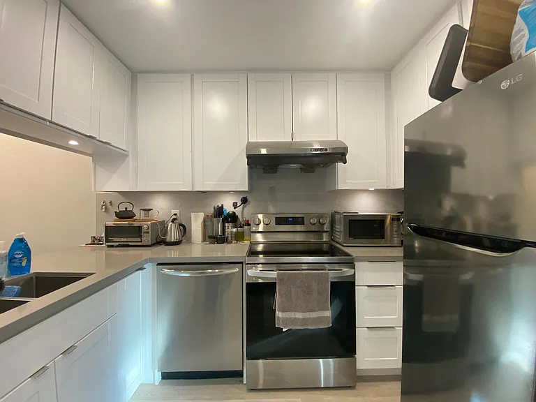 2238 Eton St #310 — Photo 2