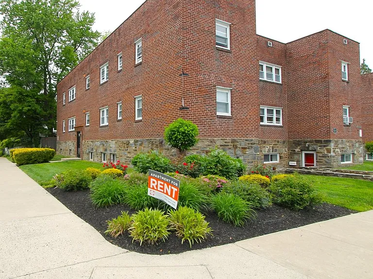 353-357 W Mount Airy Ave — Photo 72