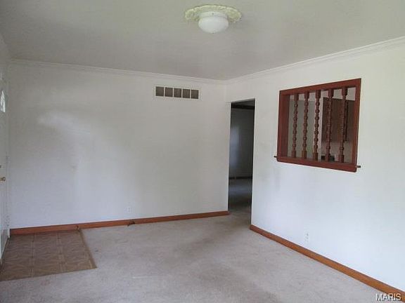 2nd image of 10460 Coburg Lands Dr