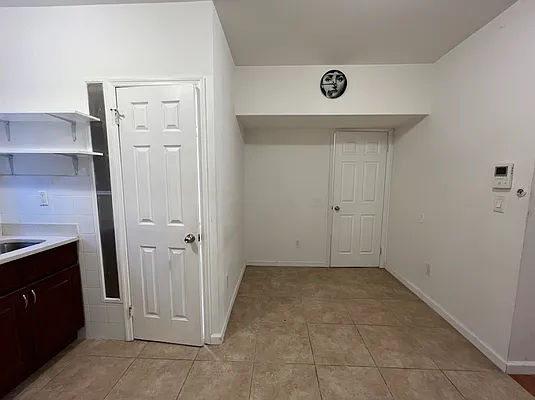 Rented by Compass | media 19