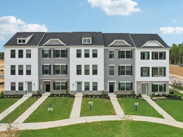 121 Soft Rush Ln, La Plata, MD 20646