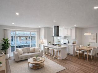 7741 Romaine St #4, Los Angeles, CA 90046