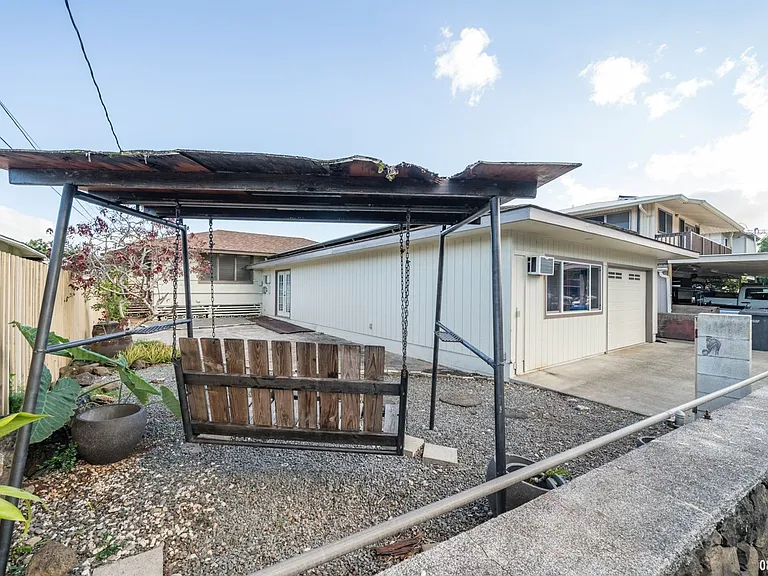 910 Neal Ave — Photo 4