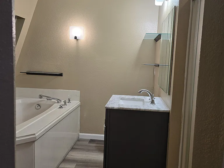 6902 W 3rd Ave — Photo 3