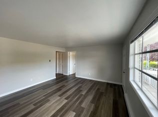 2501 Rucker Ave APT 2, Everett, WA 98201