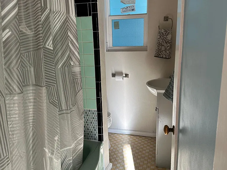 418 N Wild Olive Ave — Photo 5