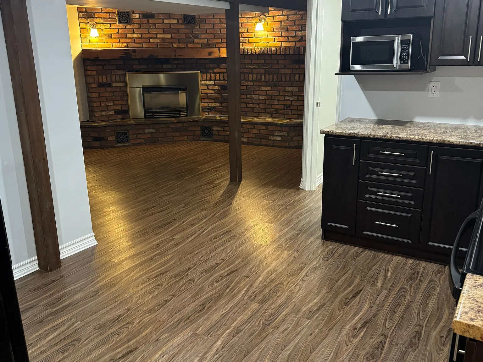 349 Carnaby Ct — Photo 3