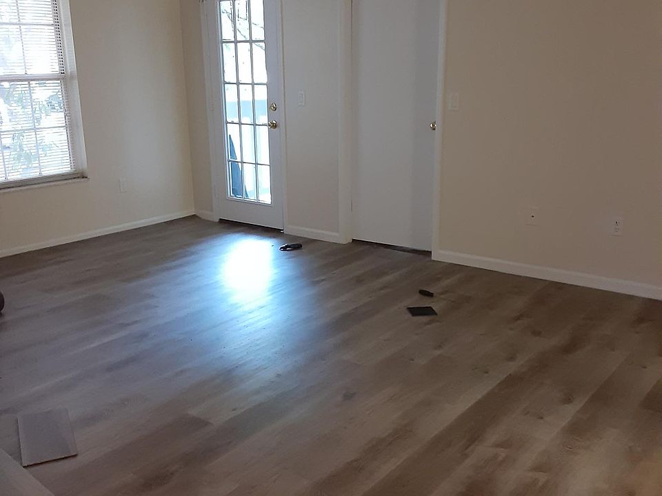 2nd image of 8242 Fairways Cir #D203