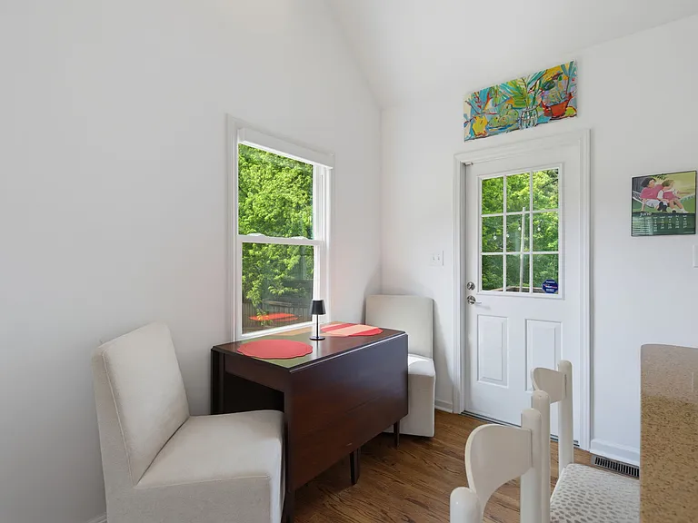 2212 Rumson Rd — Photo 11