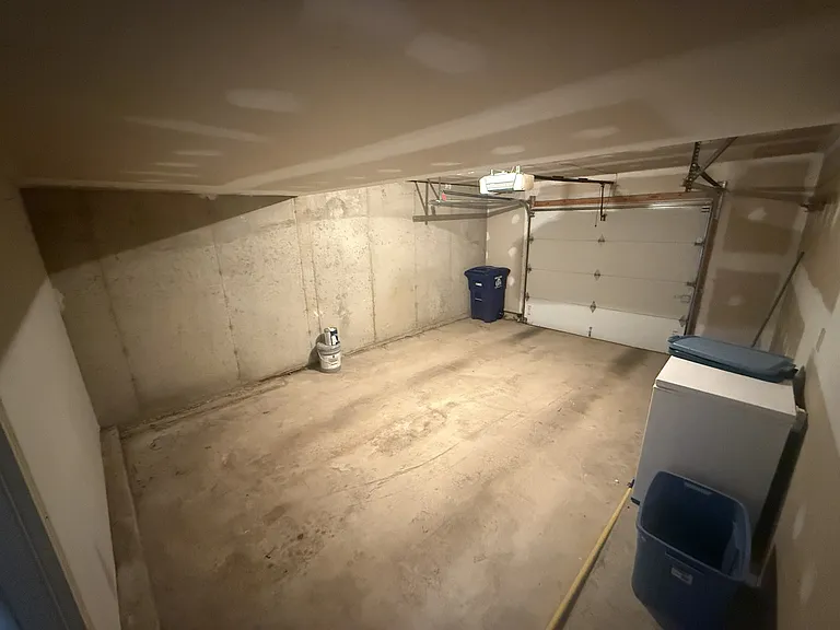 83 Winterberry Ct — Photo 29