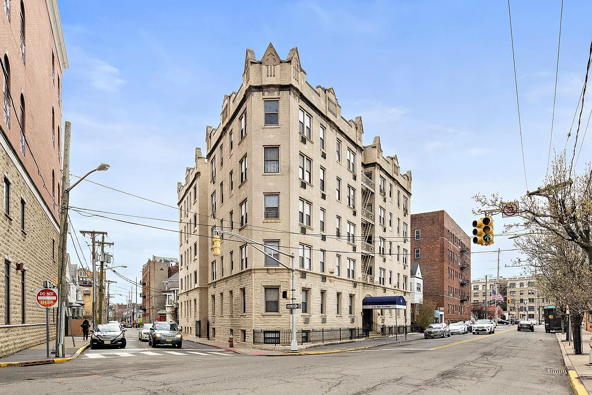 151 Sip Avenue 37