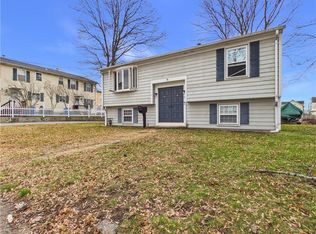11 Meadow St, Pawtucket, RI 02860