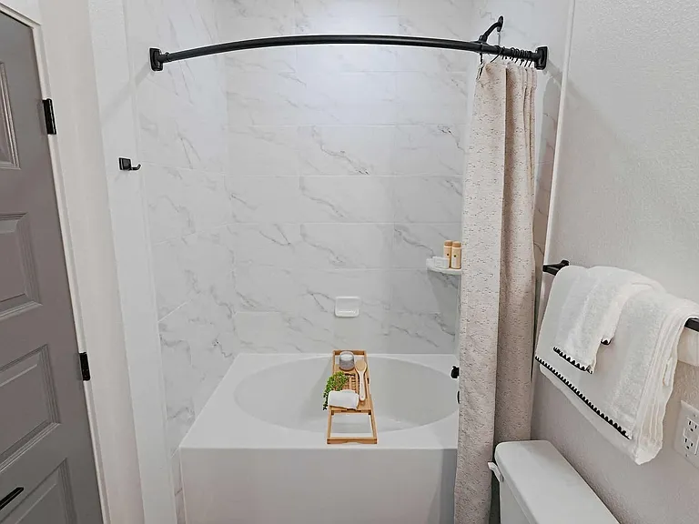 Linz Luxury Living — Photo 110