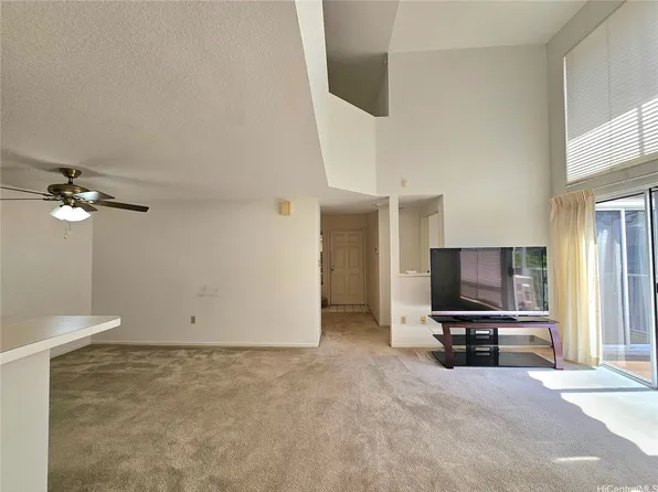 95-270 Waikalani Dr APT L304, Mililani, HI 96789