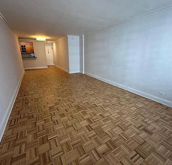 442 W 57th St #6H — Photo 5