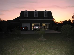 958 Saddlebred Ln, Raeford, NC 28376